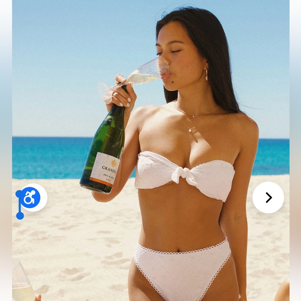 Dipping Daisy Bunny Knotted Bandeau Bikini Top